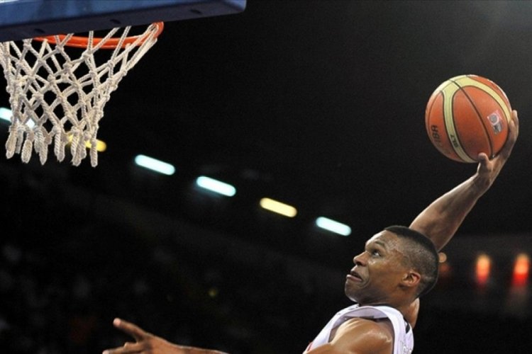 Russell Westbrook NBA tarihinin 'triple double' rekorunu kırdı