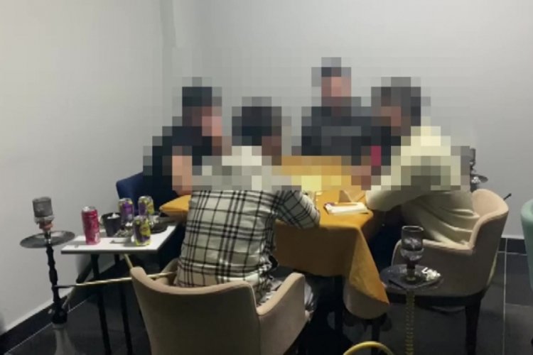 Polis baskınında rahatlarını bozup oyunu bile bırakmadılar
