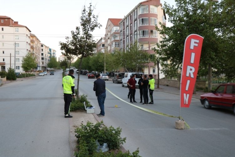 Ekmek almaya giden &ccedil;ocuk, ehliyetsiz s&uuml;r&uuml;c&uuml; kurbanı oldu!
