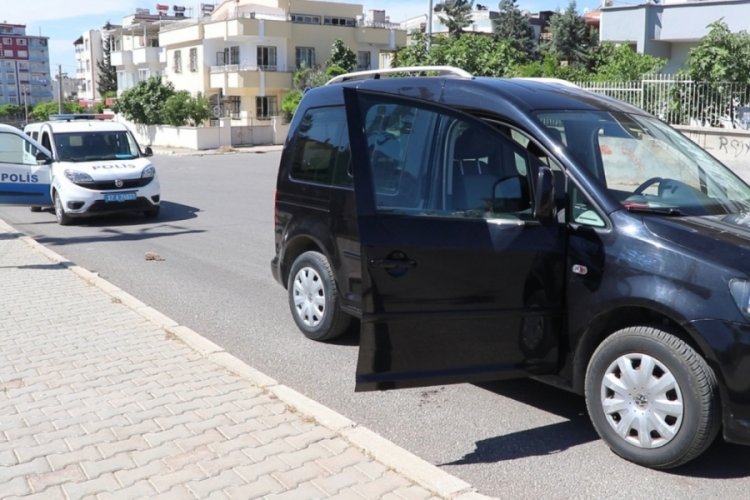 &Ouml;fkeli baba oğluna kurşun yağdırdı