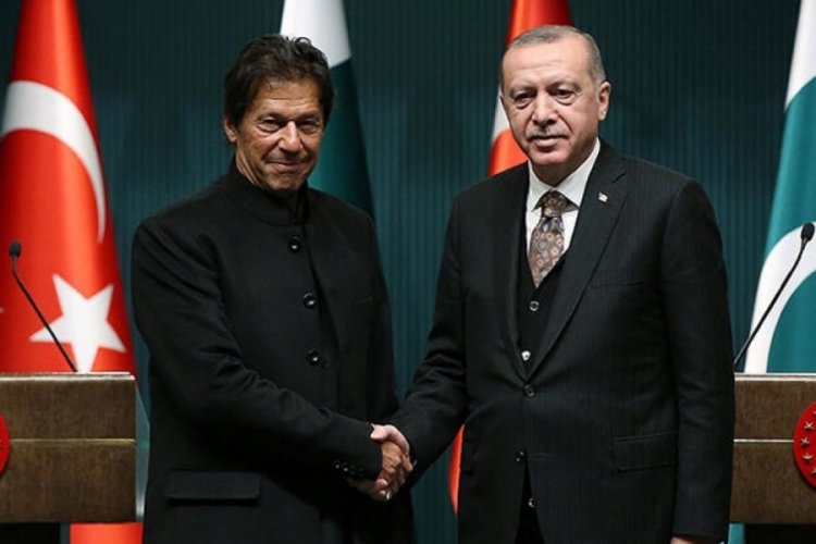 Cumhurbaşkanı Erdoğan, Pakistan Başbakanı ile g&ouml;r&uuml;şt&uuml;