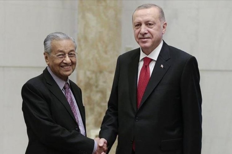 Cumhurbaşkanı Erdoğan Malezya'nın eski Başbakanı ile görüştü