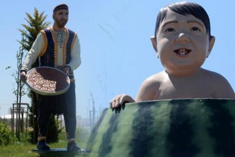 Diyarbakır'da tartışma yaratan heykellerden bazıları kaldırıldı