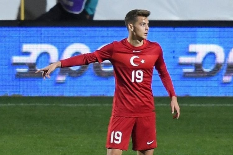 Bursasporlu Batuhan K&ouml;r, &Uuml;mit Milli Takım'a davet edildi