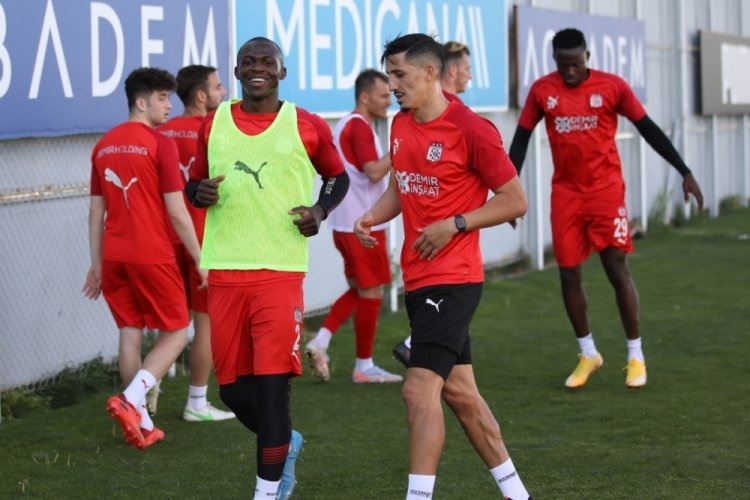 Sivasspor, Kasımpaşa maçının taktiğini çalıştı