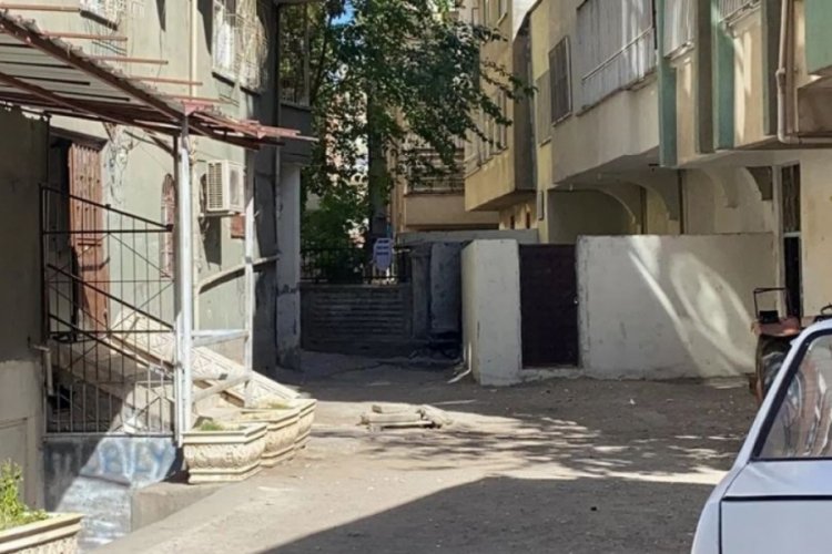 Kıskan&ccedil;lık dehşeti! 71 yaşındaki adam, birlikte yaşadığı kadını 5 yerinden bı&ccedil;aklayarak &ouml;ld&uuml;rd&uuml;
