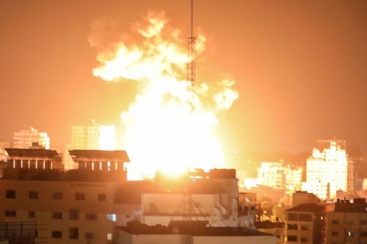 İsrail'in Gazze'ye saldırıları s&uuml;r&uuml;yor