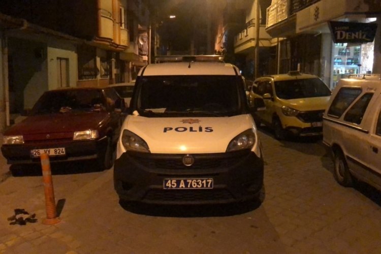 Eşiyle tartıştıktan sonra kendisini bı&ccedil;aklayarak &ouml;ld&uuml;rd&uuml;!