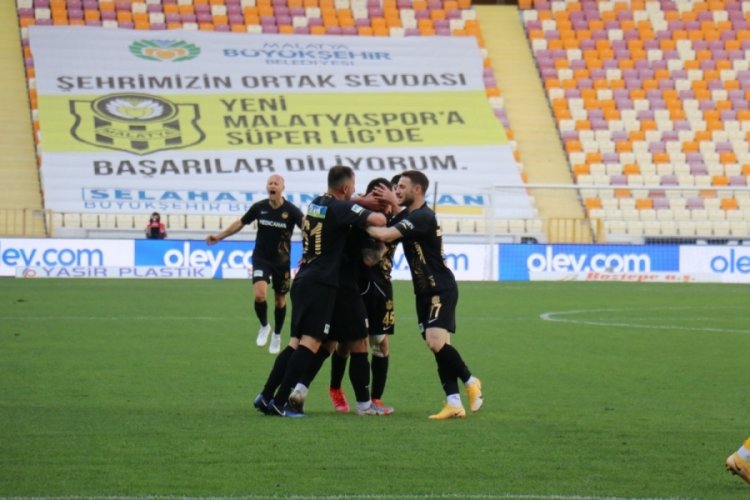 Yeni Malatyaspor'da 14 futbolcunun s&ouml;zleşmesi bitiyor