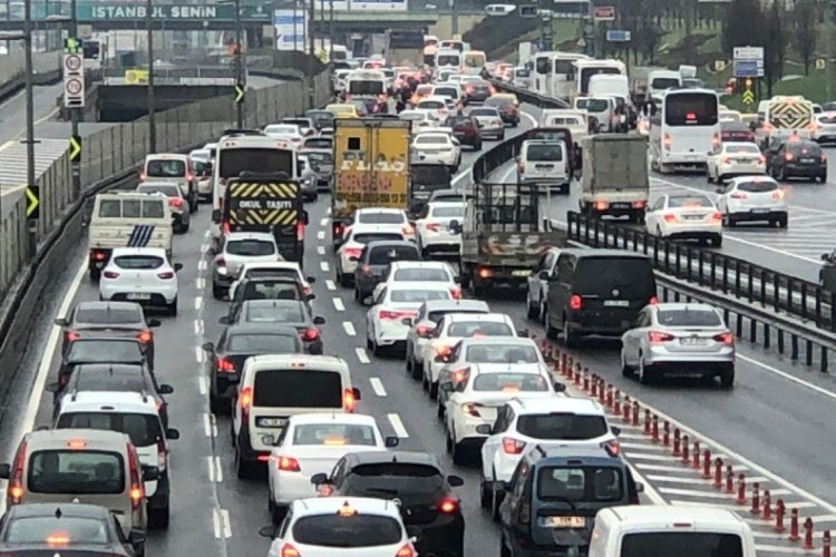 Trafik sigortasındaki yeni d&uuml;zenlemeyle aracılar ortadan kalkacak