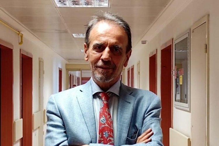 Profes&ouml;r Ceyhan: Tedbirler, aşılamadan daha &ouml;nemli