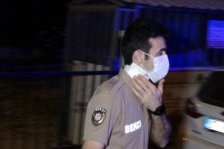 Bek&ccedil;iye saldırıp boynundan yaralayan alkoll&uuml; şahıs yakalandı