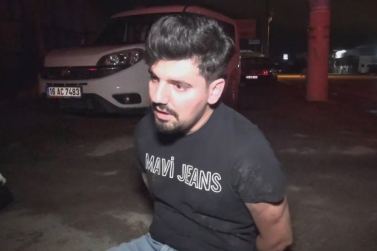 Bursa'da alkoll&uuml; s&uuml;r&uuml;c&uuml; "dur" ihtarına uymadı, otomobili polislerin &uuml;zerine s&uuml;rd&uuml;!