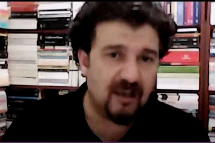 Bursa'da Edebi Kazılar'ın konuğu Mehmet Erte: B&uuml;t&uuml;n kitaplarımı iyimserlikle yazdım