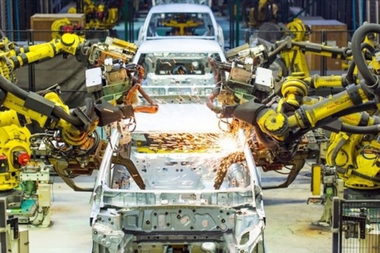 Fitch: K&uuml;resel &ccedil;ip sıkıntısı otomobil &uuml;retiminin y&uuml;zde 5'ine mal olacak