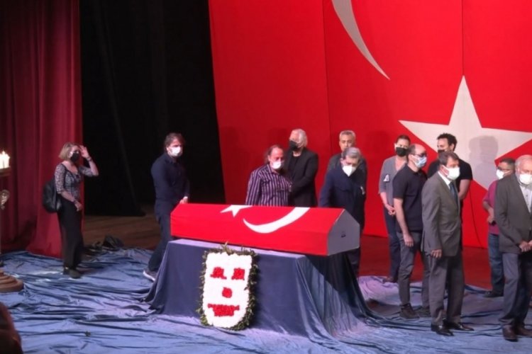 Usta oyuncu Erol Keskin i&ccedil;in t&ouml;ren