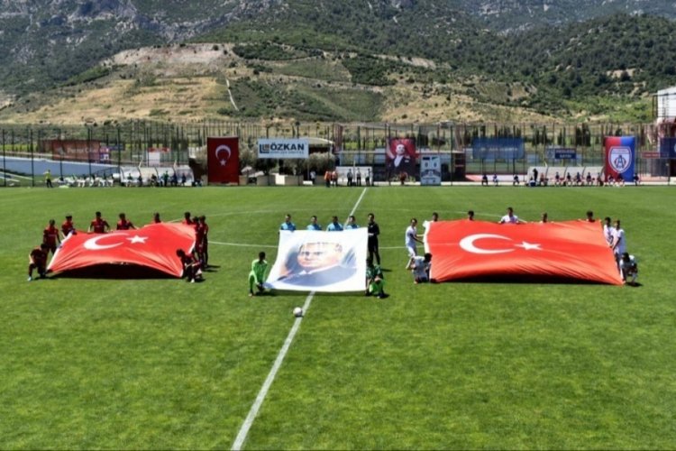Bursaspor U19, gol d&uuml;ellosunu kaybetti