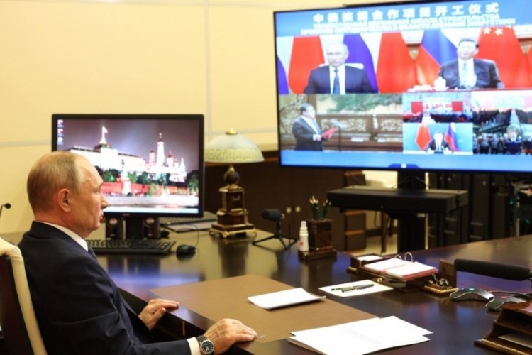 Putin ile Jinping, Rusya-&Ccedil;in ortak n&uuml;kleer projesinin temelini attı