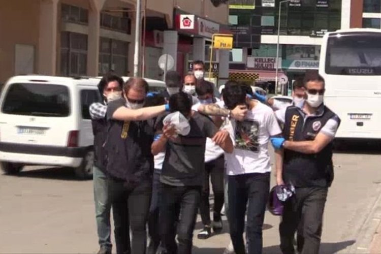 "Kripto para yatırımı" ve "garantili bahis kuponu" vaadiyle dolandırıcılığa 3 tutuklama