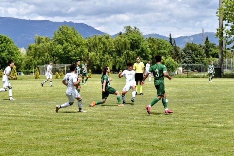 Bursaspor U19 evinde "G&uuml;ler"
