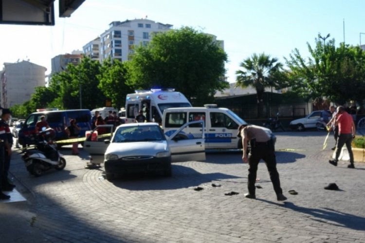 Husumetli iki grup arasında silahla kavga: 2 yaralı