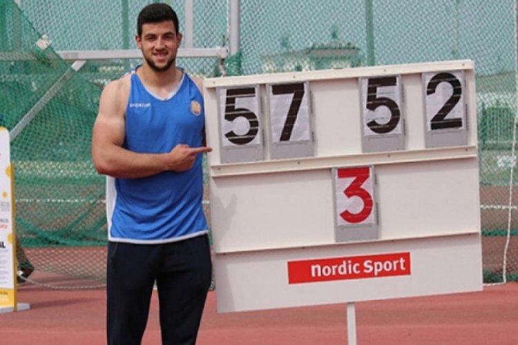 Milli sporcu Enes Çanakaya, disk atmada 20 yaş altı Türkiye rekorunu geliştirdi