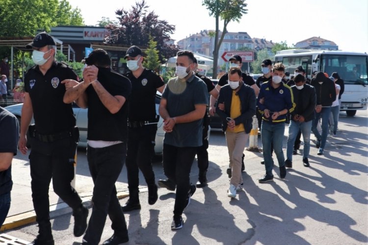 Sahte bankacı operasyonu: 19 g&ouml;zaltı