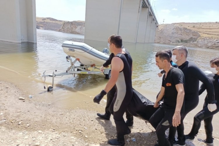 3 g&uuml;nd&uuml;r kayıp olan adamın cesedi Dicle Nehri'nde bulundu