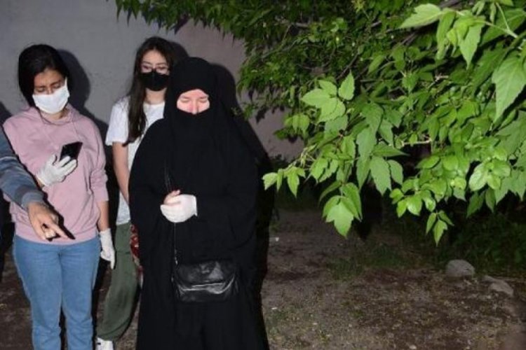 Kayıp kedisini patileri ve kuyruğu kesik halde &ouml;l&uuml; buldu