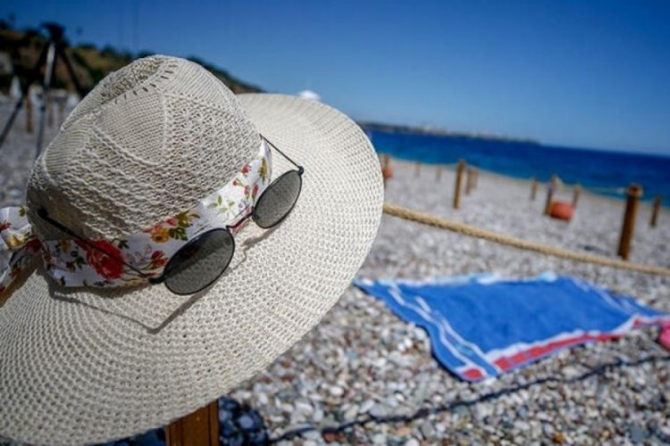 Bakan Ersoy'dan turizm i&ccedil;in sevindiren a&ccedil;ıklama