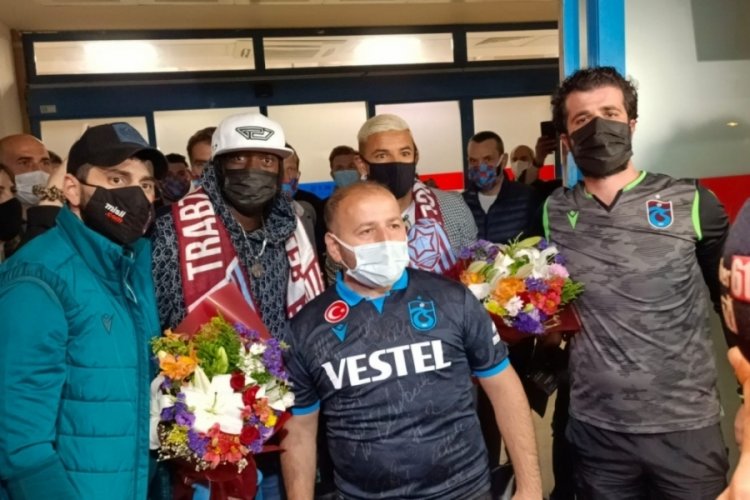 Trabzonspor, Gervinho ve Peres'i Trabzon'a getirdi