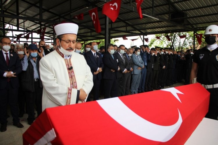 Yalova'da şehit olan polis memuru son yolculuğuna uğurlandı