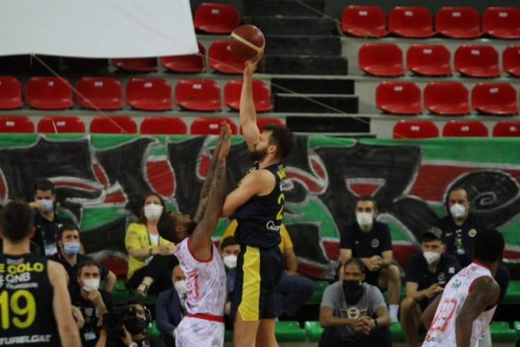 Fenerbah&ccedil;e Beko finale y&uuml;kseldi