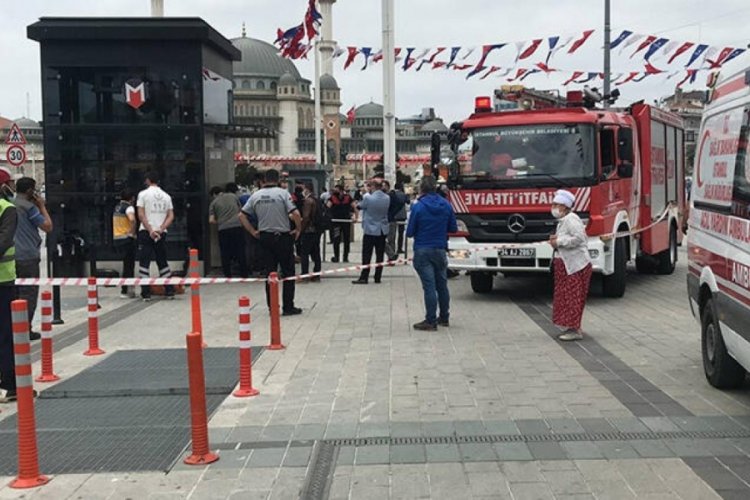 Taksim'de f&uuml;nik&uuml;ler asans&ouml;r&uuml;nde mahsur kaldılar