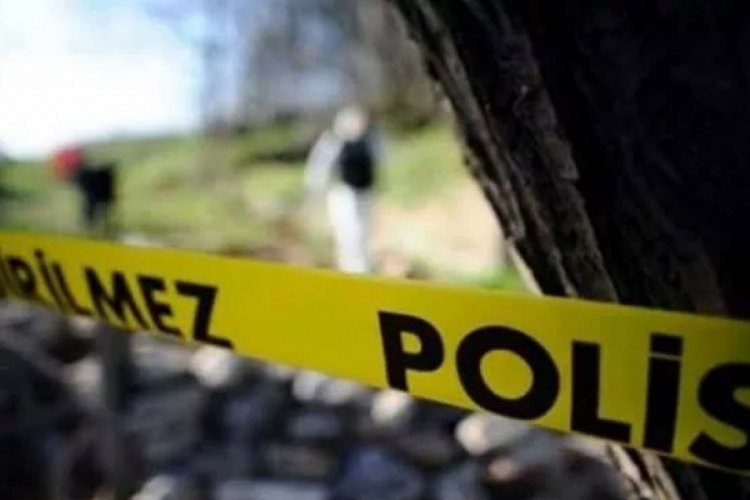 7 g&uuml;nd&uuml;r aranıyordu: Arkadaşı d&ouml;verek &ouml;ld&uuml;rd&uuml;kten sonra mezarlığa g&ouml;mm&uuml;ş