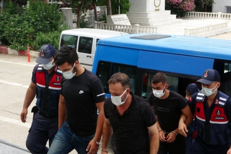 5 cinayet ş&uuml;phelisi serbest bırakıldı