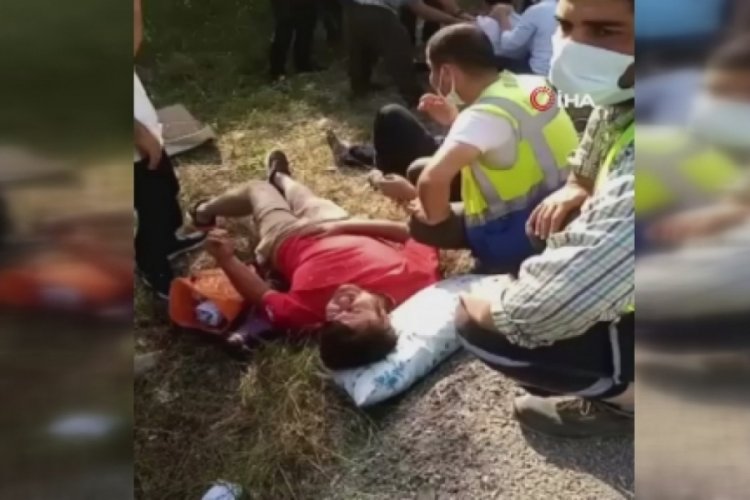 Bursa'da şarampole yuvarlanan ara&ccedil;ta can pazarı: 5 yaralı