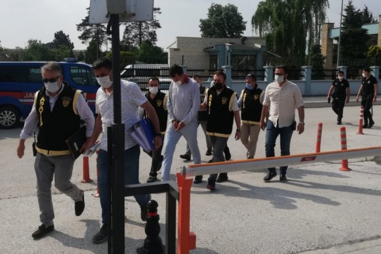 9 kadını fuhşa s&uuml;r&uuml;kleyen 2 şahıs tutuklandı