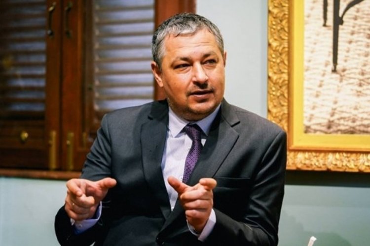 Büyükelçinin tatilde şüpheli ölümü