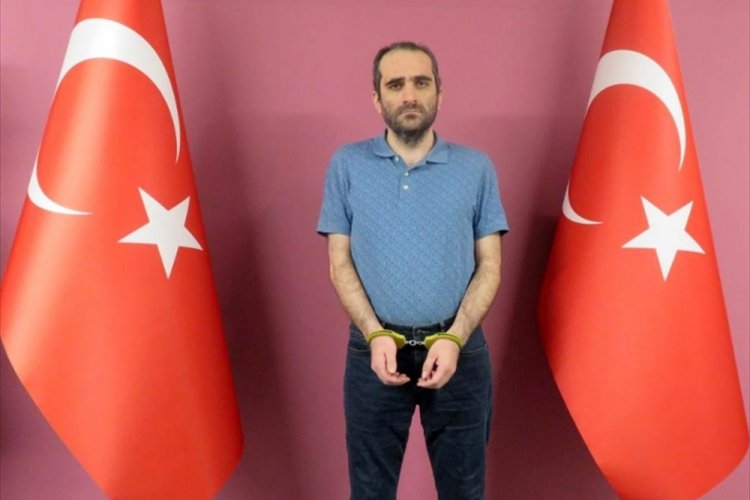 FET&Ouml; &uuml;yesi Selahaddin G&uuml;len yakalanarak T&uuml;rkiye'ye getirildi