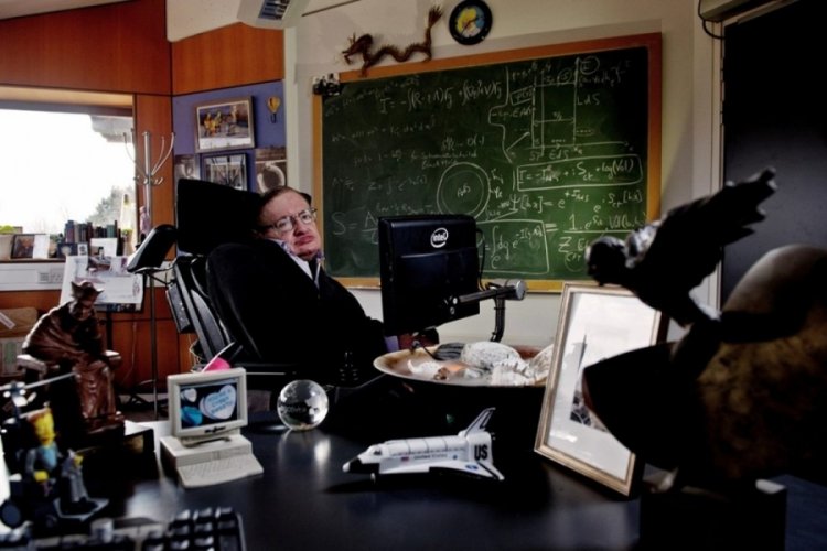 &Uuml;nl&uuml; fizik&ccedil;i Stephen Hawking'in mirası b&ouml;l&uuml;ş&uuml;ld&uuml;