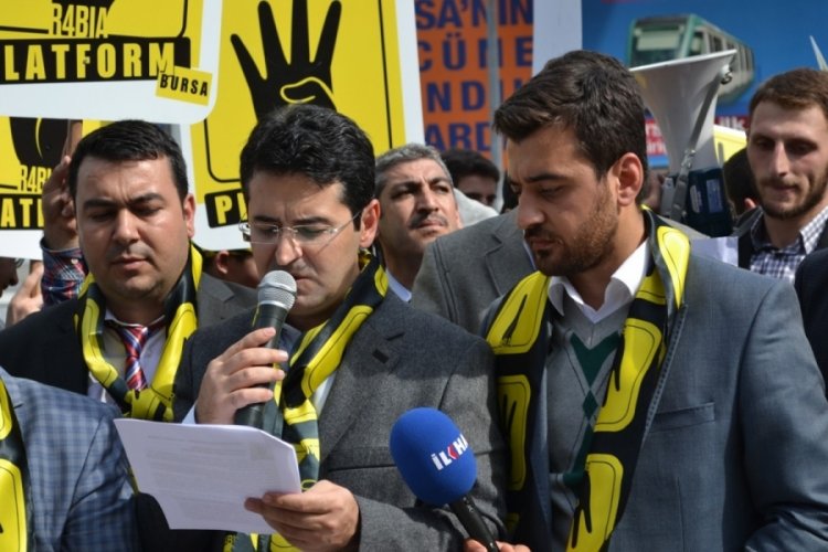 Bursa R4bia Platformu: "Meşru iktidarın yanındayız"