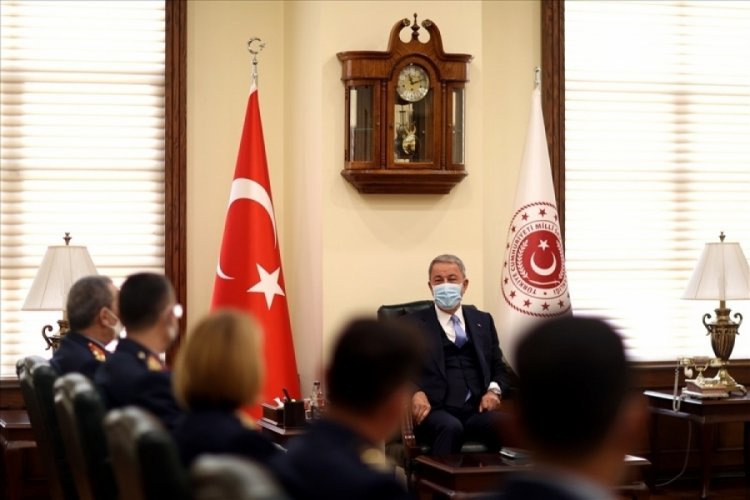 Bakan Akar, Hava Kuvvetleri Komutanlığı personelini kabul etti