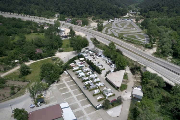 Bursa'da 120 metrekareyi 3 metrekareye sığdırıyorlar