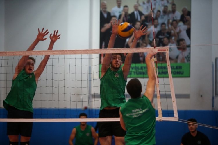 Bursa B&uuml;y&uuml;kşehir Belediyespor B&ouml;lgesel Ligi bekliyor