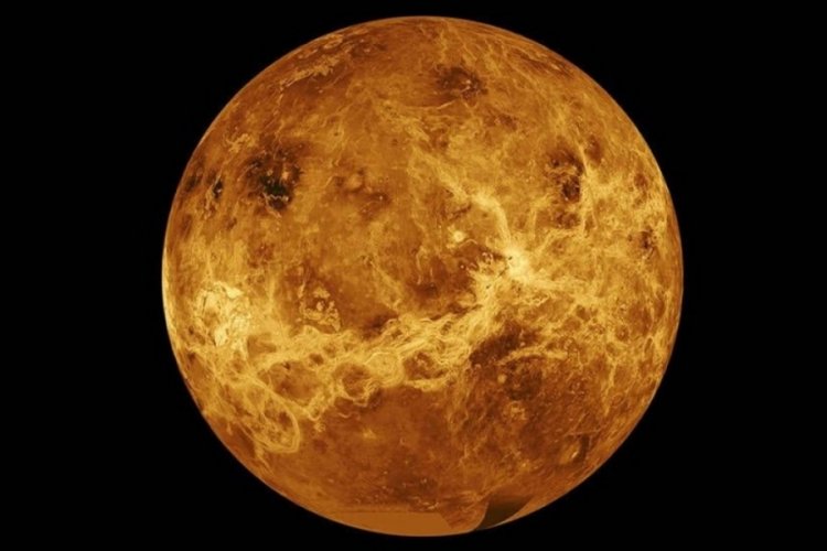 NASA, Venüs'e gideceğini açıkladı