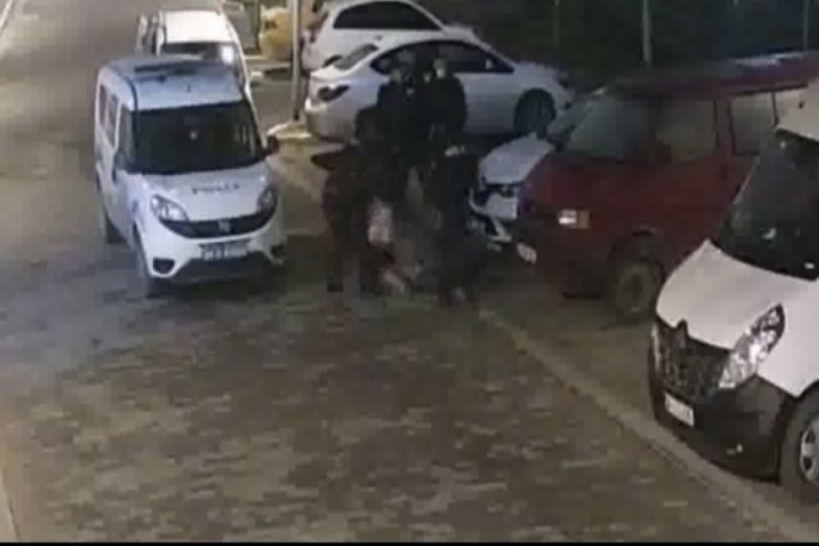 FET&Ouml; soruşturması ge&ccedil;iren polisten kadına şiddet kamerada