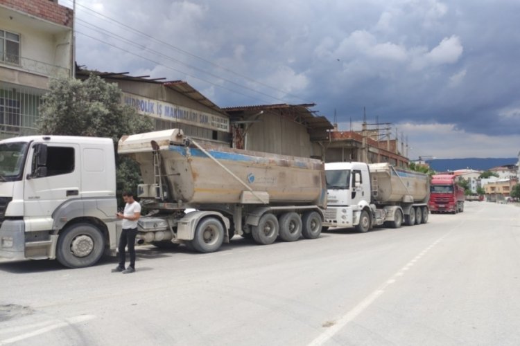 Bursa'da mahalle sakinlerinin ağır tonajlı kamyon isyanı