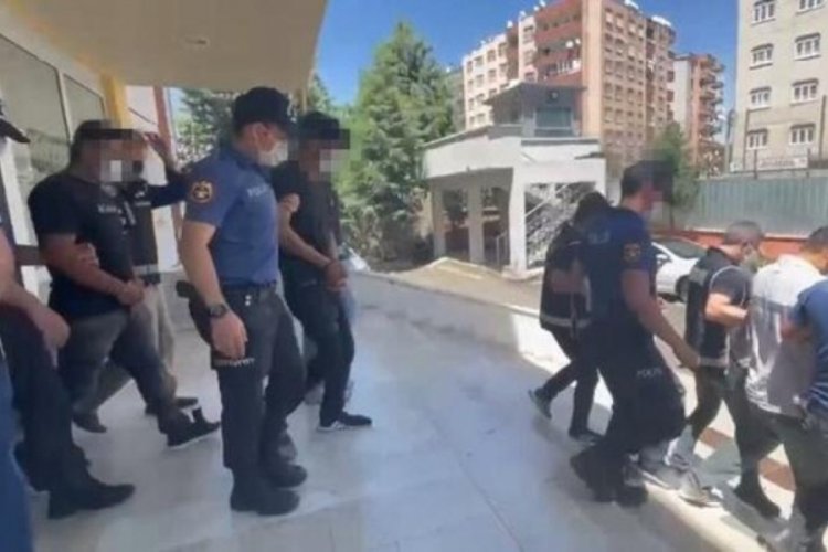 Diyarbakır'da silahlı su&ccedil; &ouml;rg&uuml;t&uuml;ne nefes kesen operasyon!