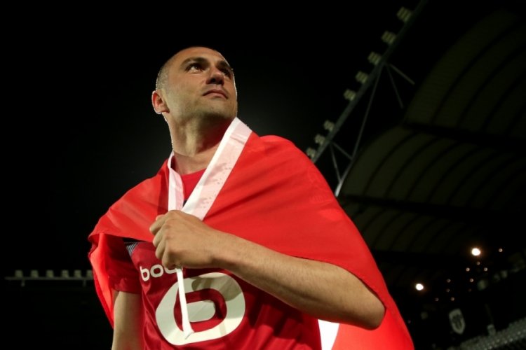 Burak Yılmaz, Lille'de sezonun futbolcusu se&ccedil;ildi